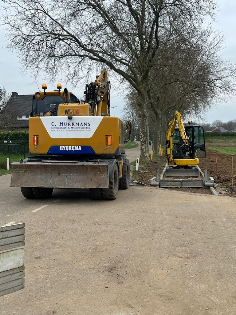 grondwerk-someren-lierop-maken-van-fietspad-Churkmans-grondwerken (1)